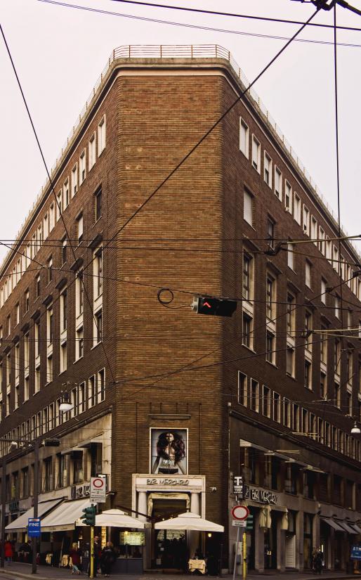 Spartiacque. Milano, 2013